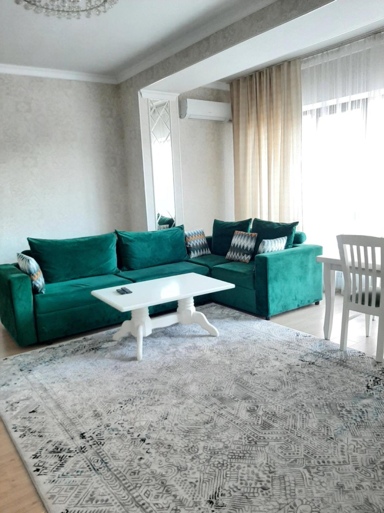 Comfortable Apartment Bisjkek Eksteriør billede