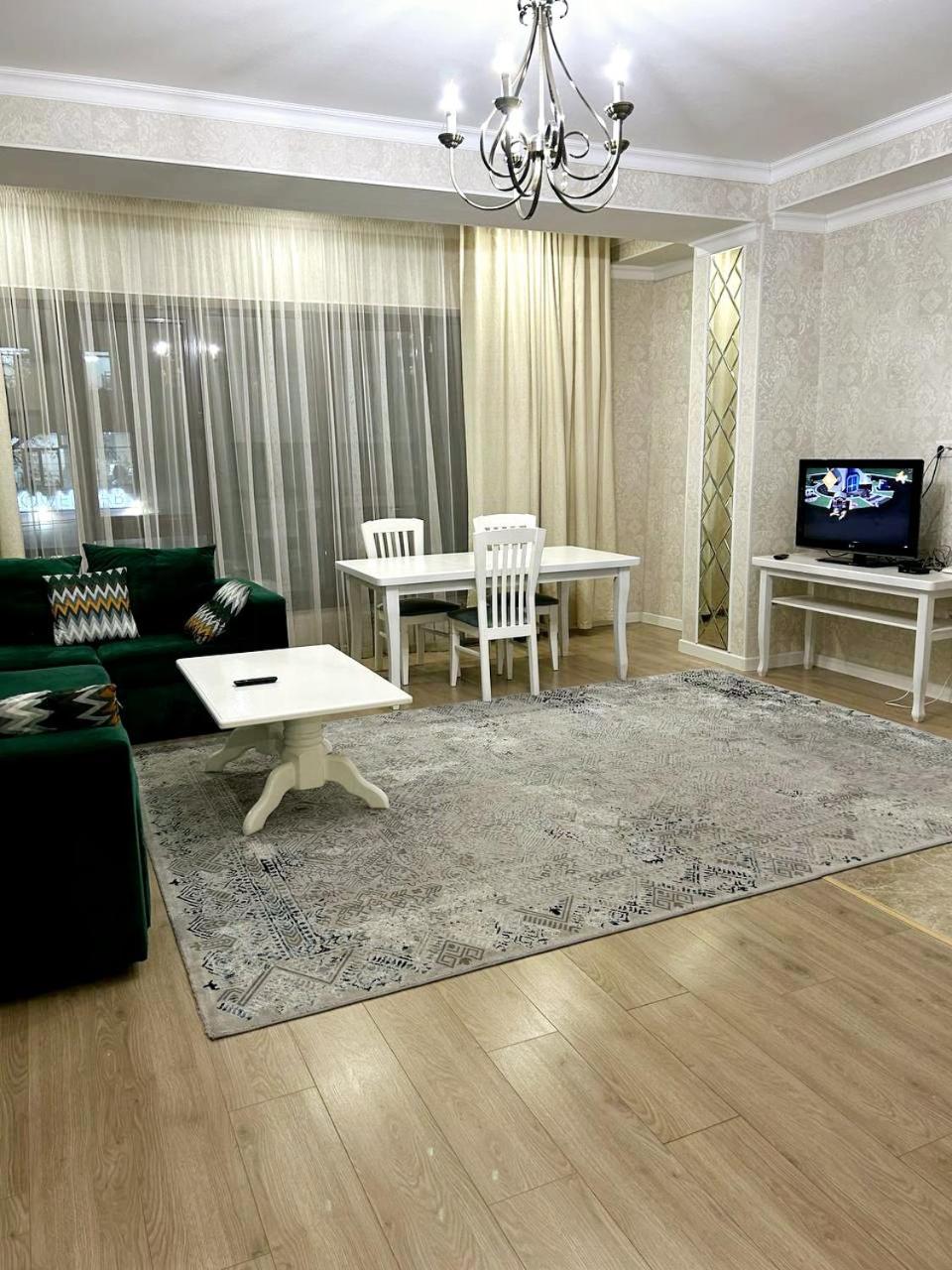 Comfortable Apartment Bisjkek Eksteriør billede